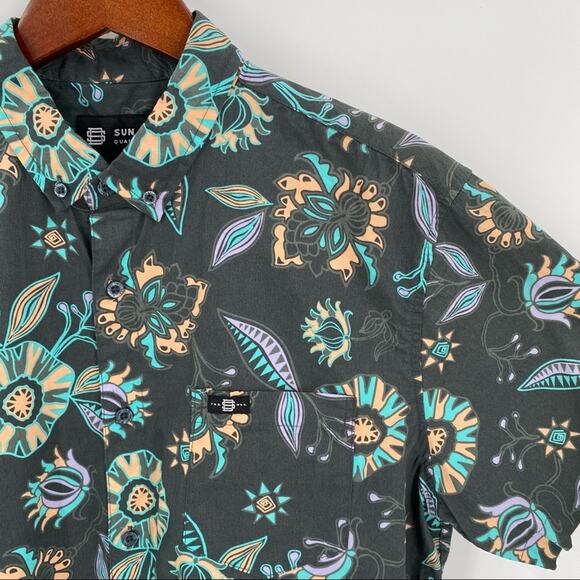Sun Diego short sleeve button down shirt men’s size large floral pattern - Picture 3 of 10